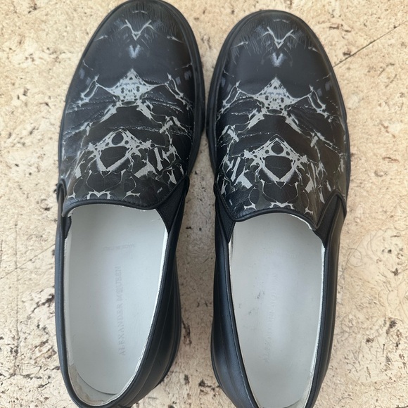 Alexander McQueen Black and White Graphic Loafers - Picture 1 of 14